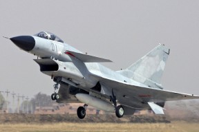 开云体育APP下载-五大联赛是否形成非对称控球结构对抗密集防守，非五大联赛球星