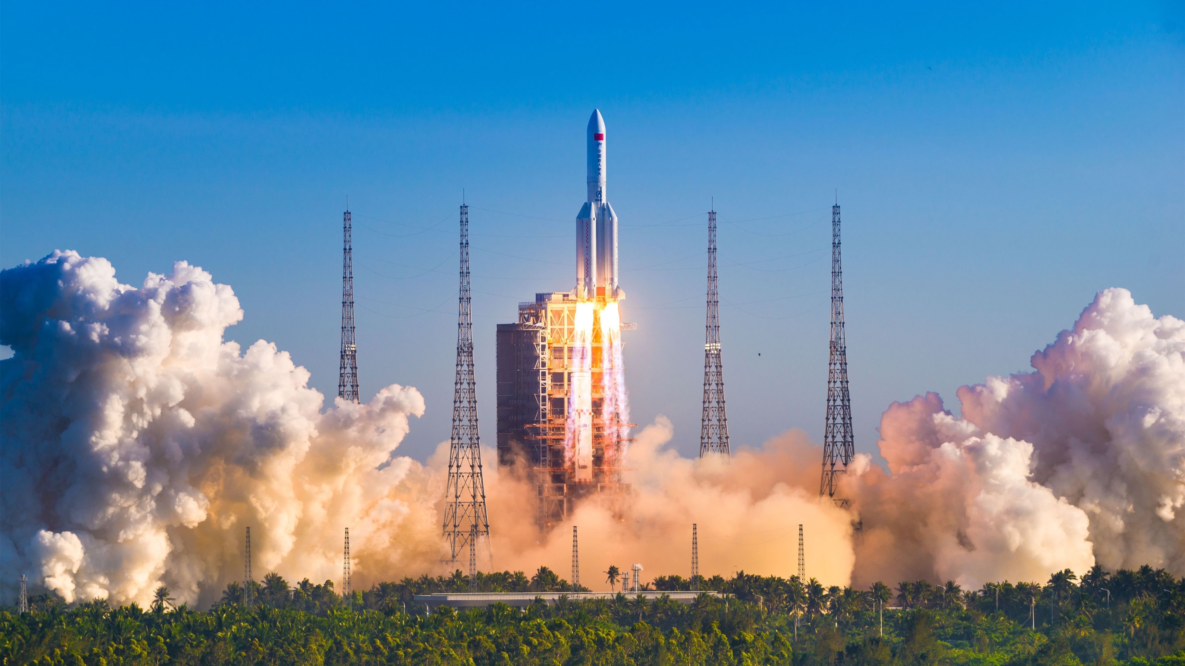 “龙泉驿东安湖体育公园：赛场热力四射，运动员激情无限”