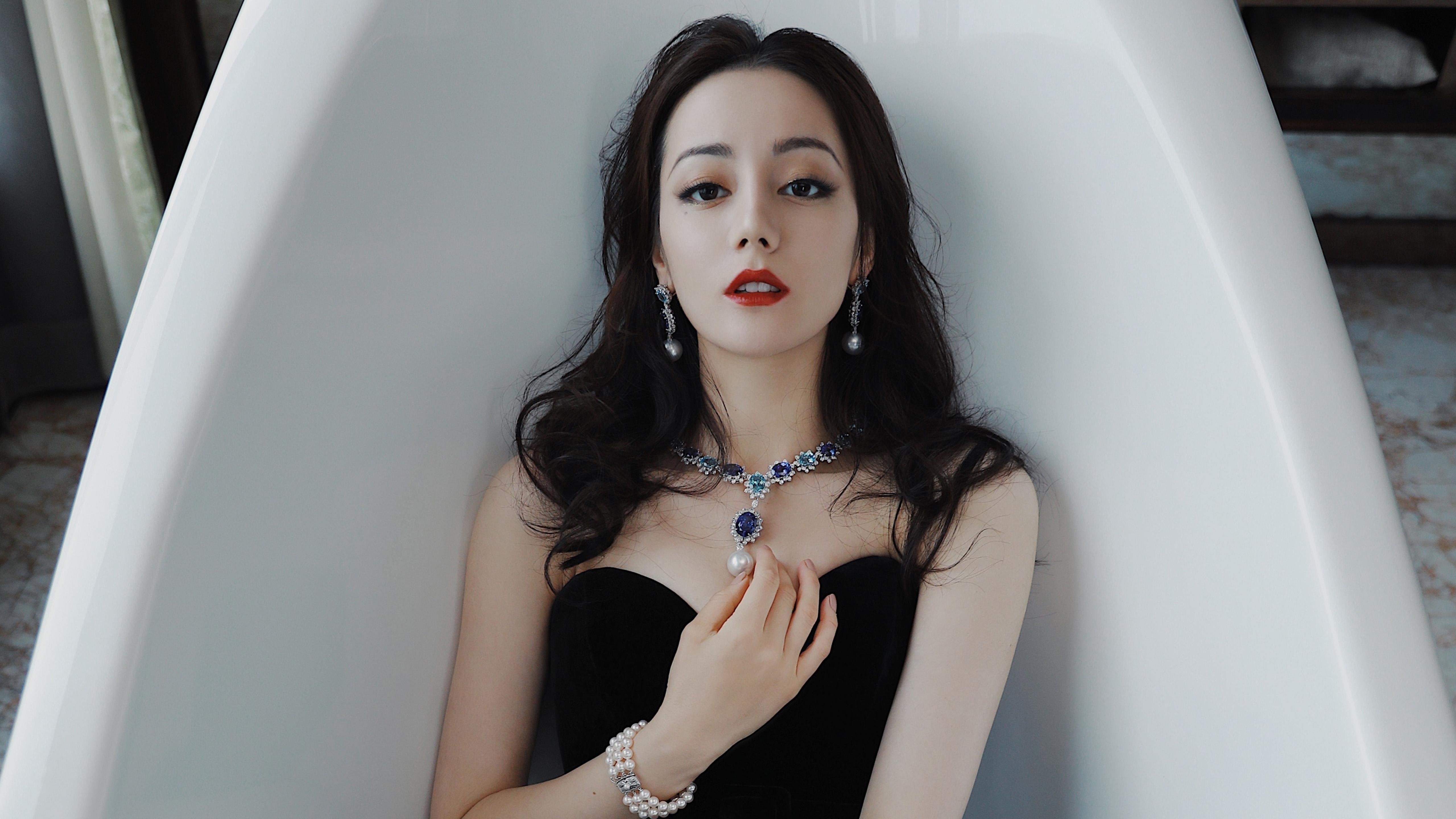 国家队心理辅导师团队助力球员赛场发挥和压力调节，国家心理救援队