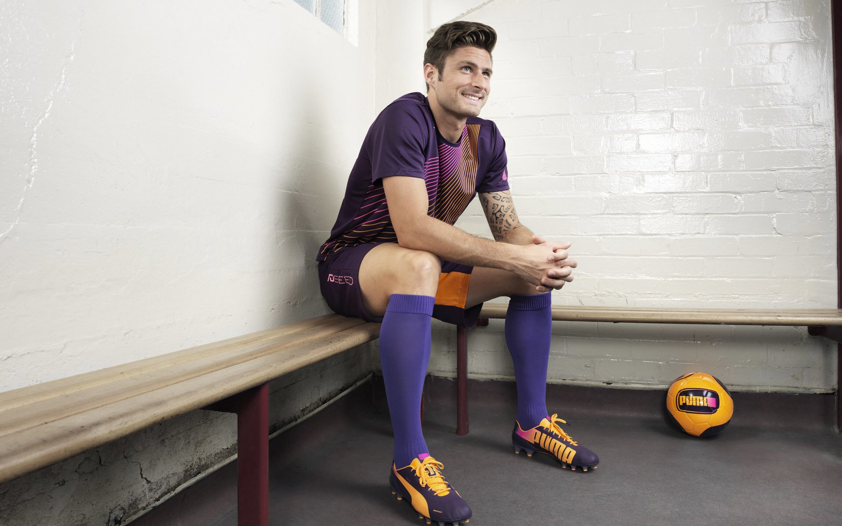 世界杯：多项“黑科技”亮相 VAR、门线技术与球鞋芯片融为一体